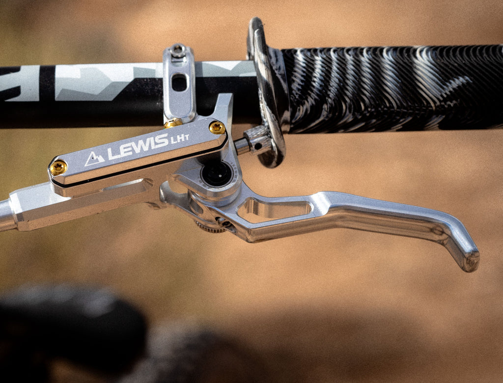 ZADER short 425mm chainstay rear triangle detail
