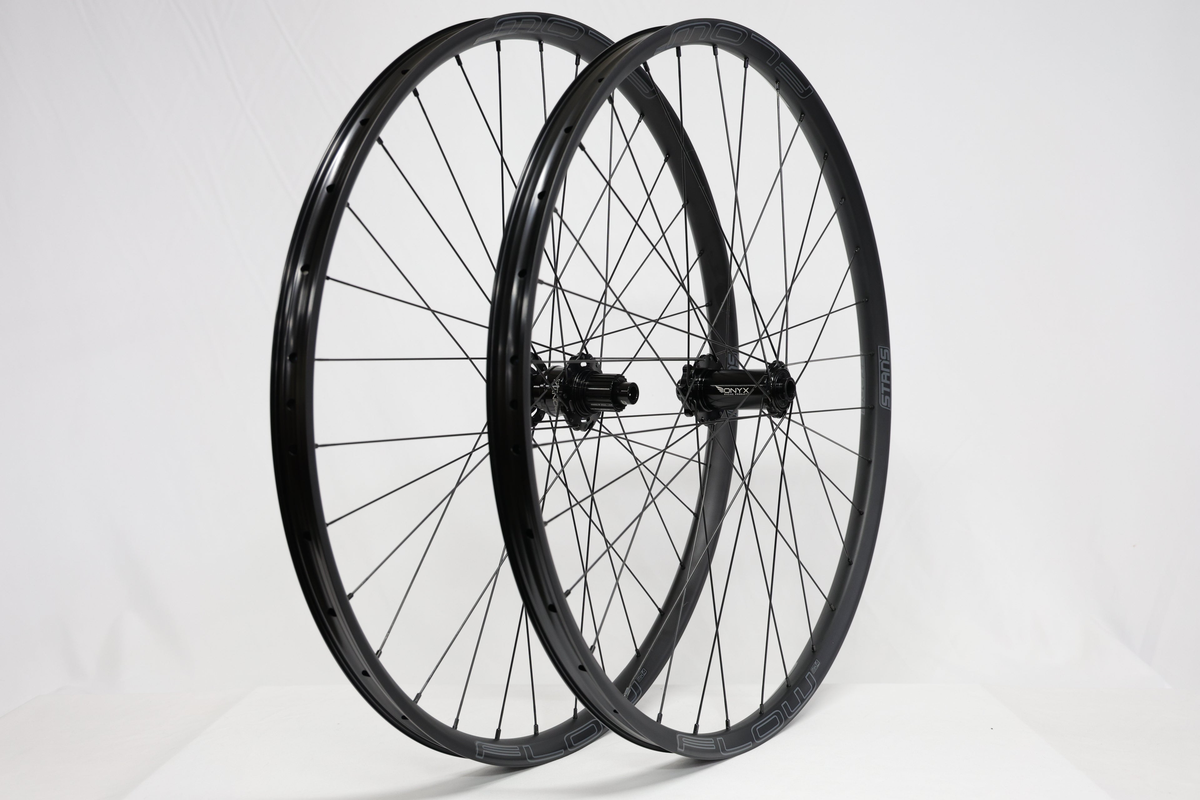 Onyx Vesper Hubs CL - Stan’s Arch 29” Front and Flow MK4 Rear 27.5